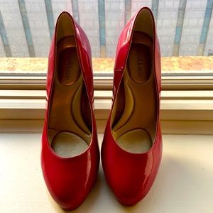 Size 7.5 Kelly and Katie red heels!